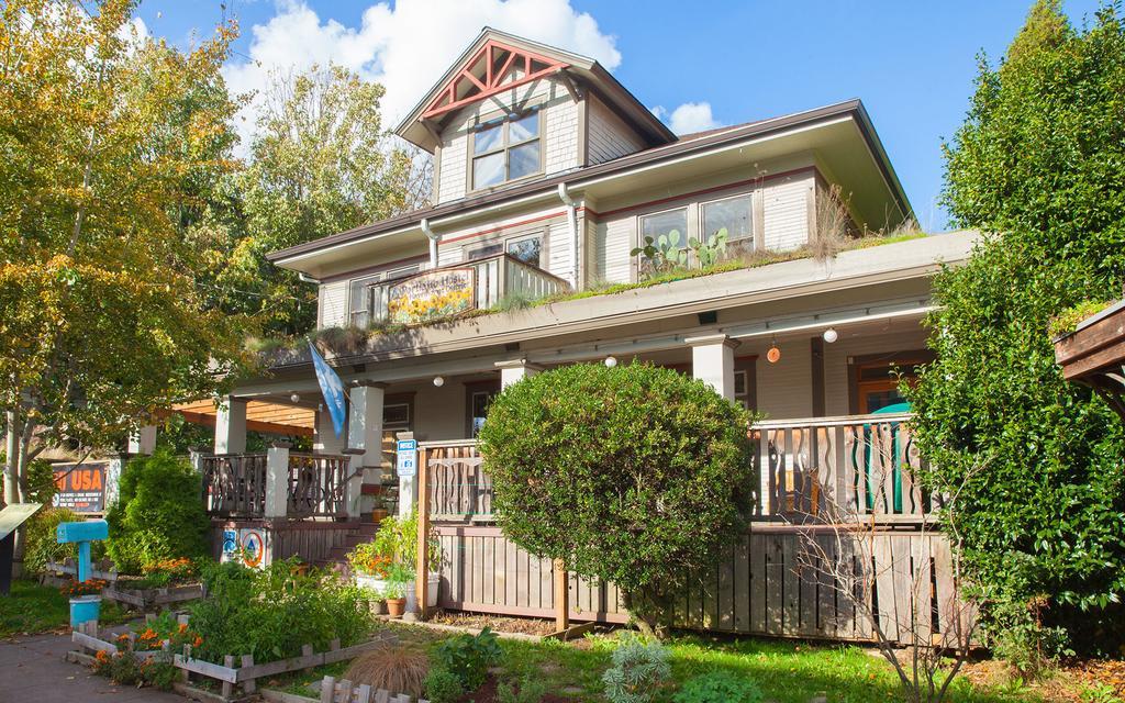 Hi Portland Hawthorne District Hostel エクステリア 写真