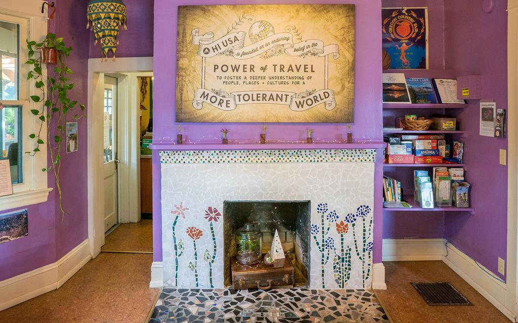 Hi Portland Hawthorne District Hostel エクステリア 写真