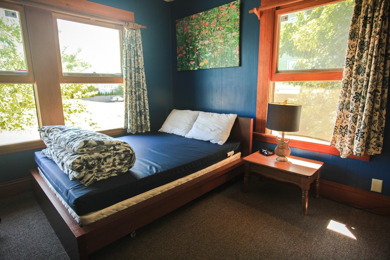 Hi Portland Hawthorne District Hostel エクステリア 写真